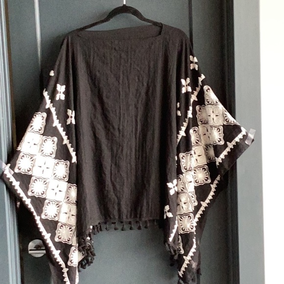 Poncho size L - Picture 1 of 2